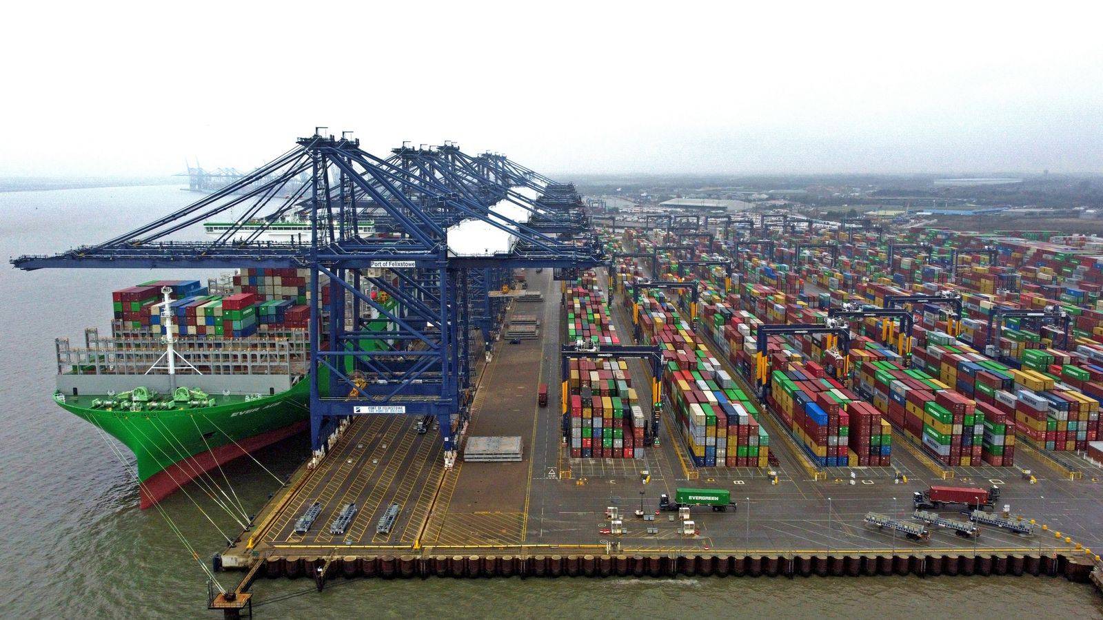 英国最大港口将罢工8天！或又见“世纪大堵塞”。跨境电商早报